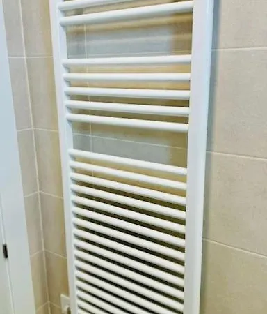 80 アパート エステポナ